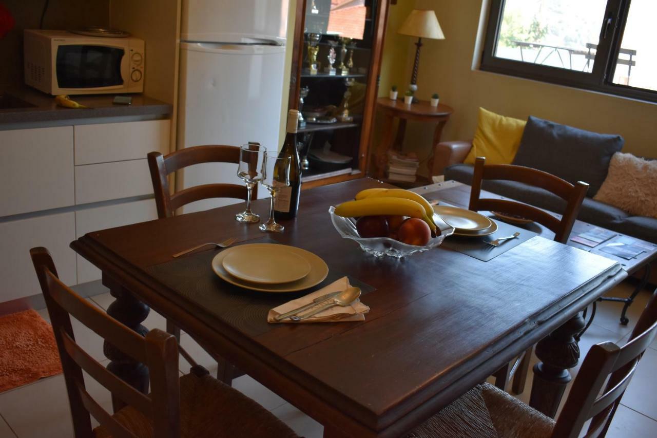 Apartamento The Pine Flat Argostoli  Exterior foto